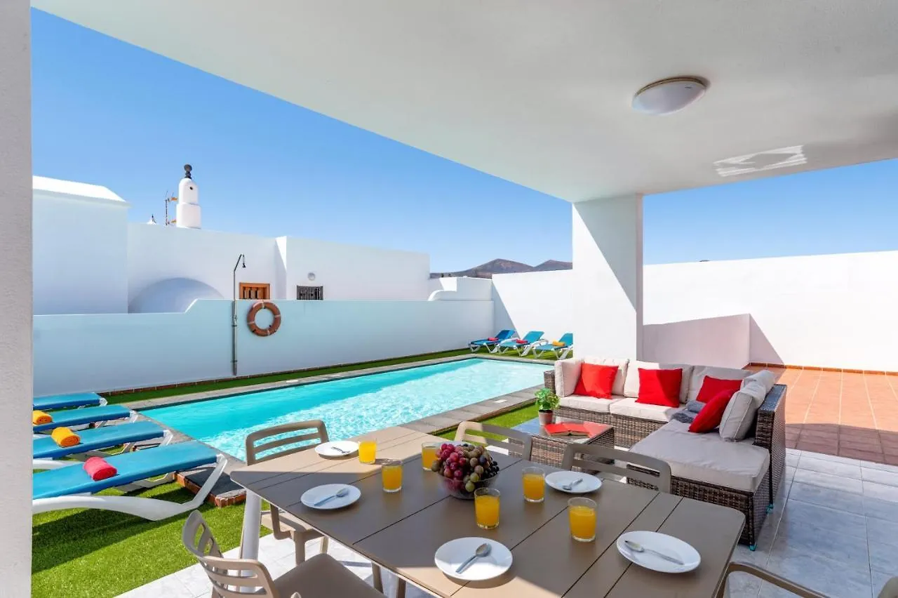 Villa Volcan by Villa Plus Puerto del Carmen  0*, Puerto del Carmen (Lanzarote)