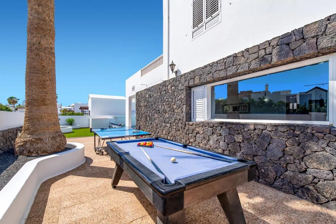 Villa Volcan by Villa Plus Puerto del Carmen
