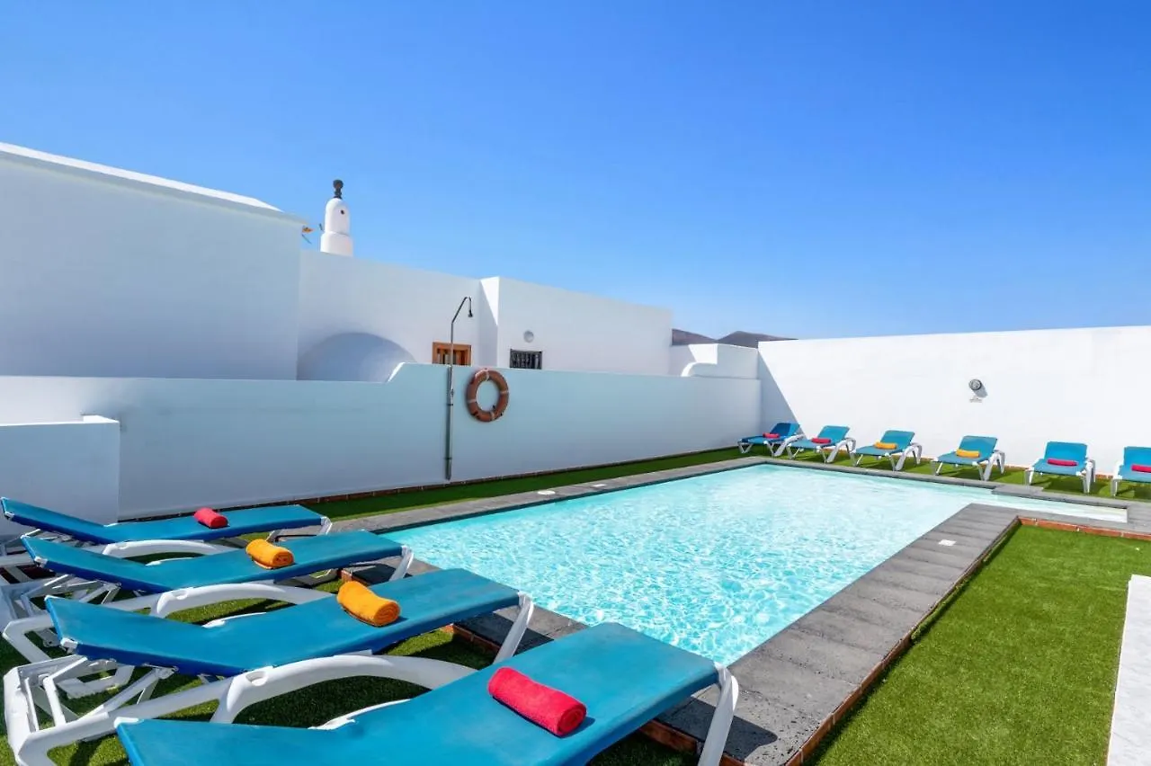 Villa Volcan by Villa Plus Puerto del Carmen  Spagna