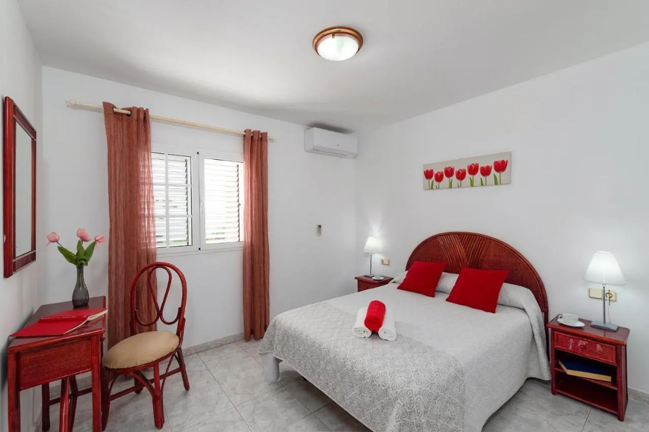 Villa Volcan by Villa Plus Puerto del Carmen  Spagna